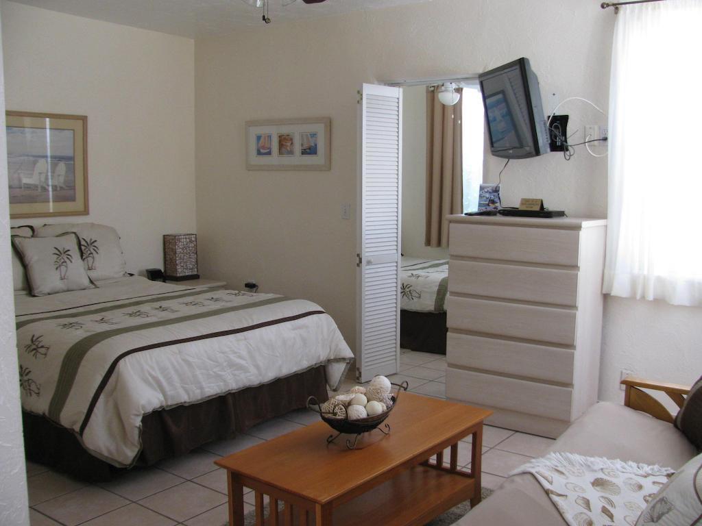 Queens Gate Resort Bradenton Beach Chambre photo